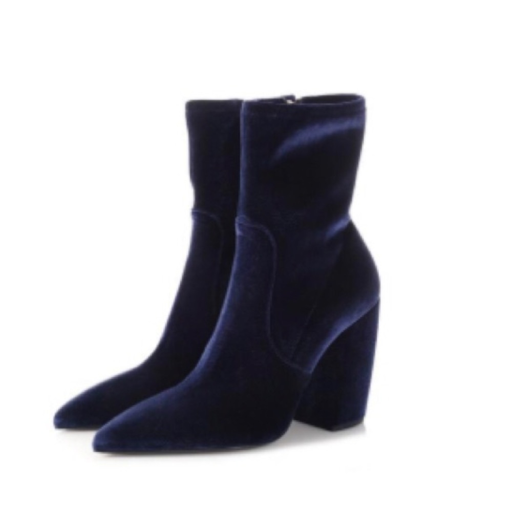 Prada navy blue pointed toe ankle booties